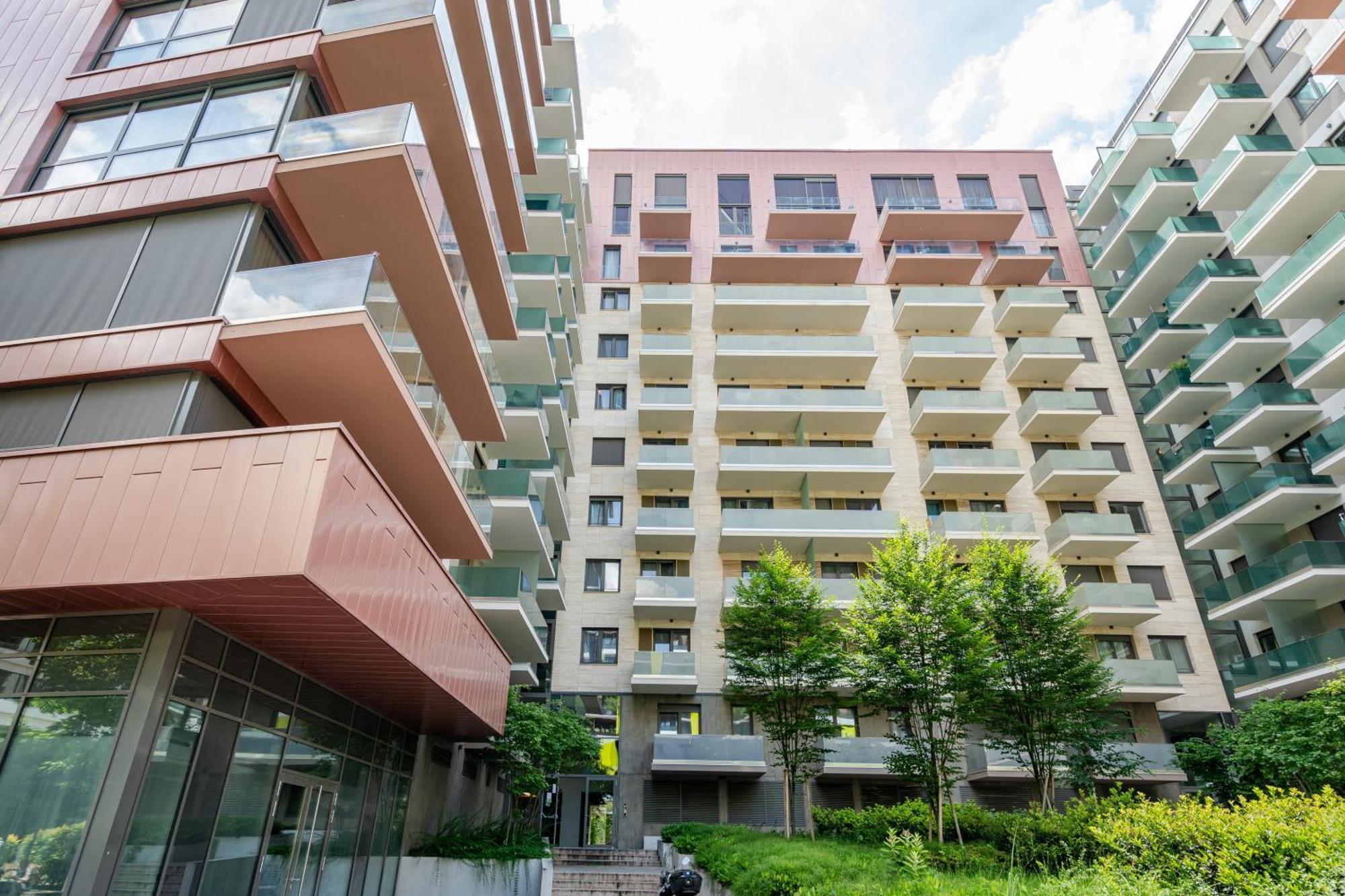 Heart Of Luxury With Amazing View Apartment