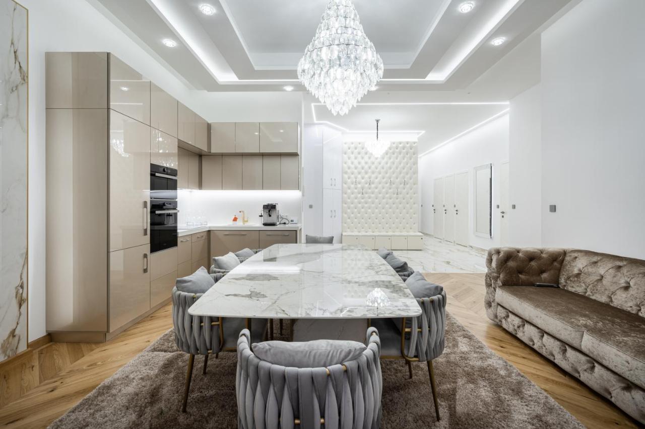 Heart Of Luxury With Amazing View Апартаменты *