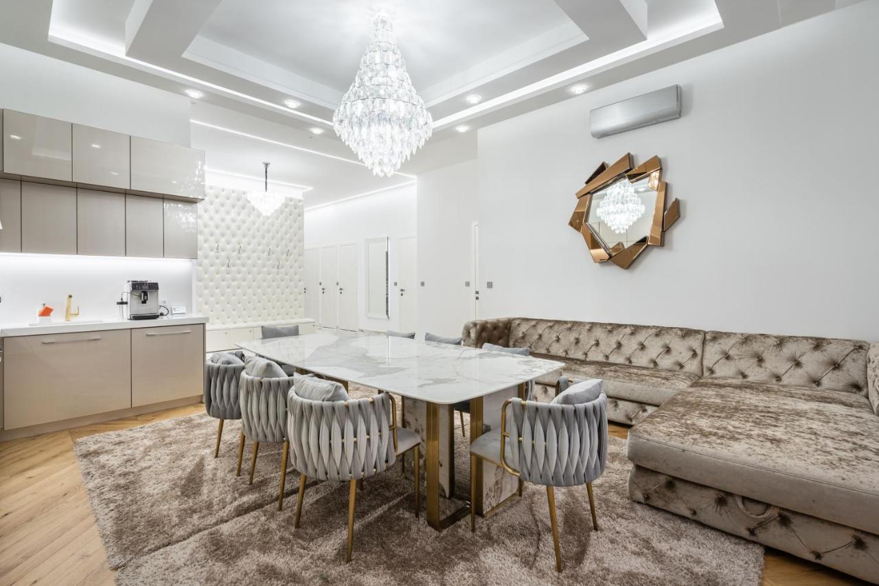 Heart Of Luxury With Amazing View Apartmán
